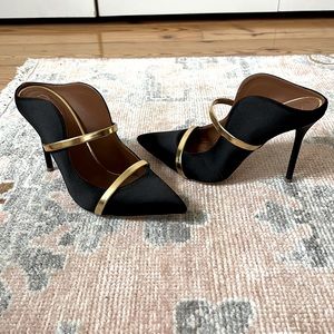 Nearly New! Malone Souliers Black satin and Gold pumps Size 37.5
